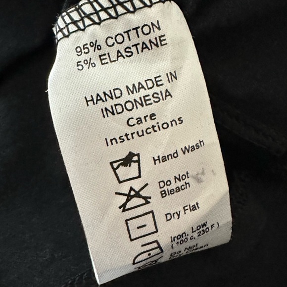 NWT Motel Rocks Black White Tokyo Techno Rhala Crop Long Sleeve Top Size S - Picture 11 of 13